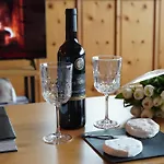 2 Bedrooms Apartment- Scenic View - 6 Pax דירה *