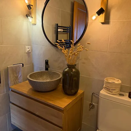 2 Bedrooms Apartment- Scenic View - 6 Pax * فيربير