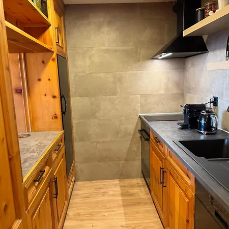 2 Bedrooms Apartment- Scenic View - 6 Pax * ヴェルビエール